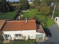 Très Jolie Maison de 2 Chambres avec Jardin et Garage