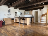 Belle Maison de Campagne avec Grange Attenante et Accès à la Rivière Charente