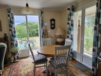 Pavillon Sur Sous Sol Avec Belles Vues et un Hectare De Jardin