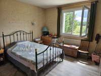 Pavillon Sur Sous Sol Avec Belles Vues et un Hectare De Jardin