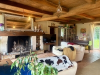 Superbe Maison Avec Gite, 5 Chambres et 6645m2 de Terrain