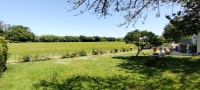 3-Bedroom Bungalow 3 Minutes from Sauzé-Vaussais