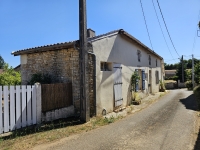 Charmante Maison avec 2 Chambres et Grange - Dans Un Village Pittoresque