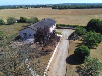 Grand Pavillon sur Sous-sol à Verteuil-sur-Charente