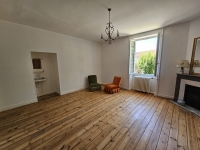 Belle Maison De Ville Avec Jardin Clos de Murs