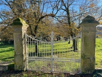 Très Belle Maison du 17e Siècle avec Beau Parc et Dépendances