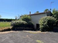 Pavillon Semi-Enterré Avec Beau Et Grand Jardin
