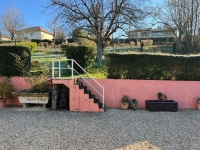 Charmant Pavillon de 3 Chambres avec Sous-Sol à Ruffec