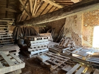 Deux Maisons en Pierre à Rénover Sur Un Terrain De 1859m²