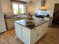 Belle Maison de Campagne avec Vues Magnifiques et Terrain de Golf 2 Trous! - Proche de Nanteuil