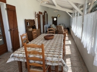 Maison De Campagne Située Au Calme A Vendre. 2 Chambres Et Grand Jardin