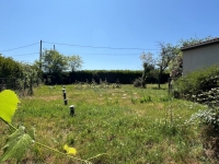 Pavillon Semi-Enterré Avec Beau Et Grand Jardin