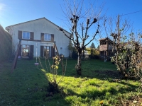 Beautiful 7 Bedroom House near Mansle