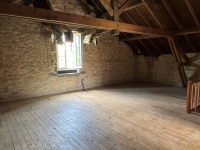 Stone House with Great Potential – 3 Bedrooms, Garden, and Attic to Convert
