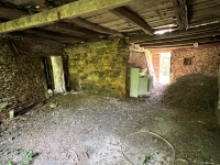 Beautiful Commercial Potential: House for Commercial Use between Champagne-Mouton and Confolens to Renovate