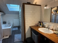 Belle Charentaise Avec 4 Chambres Et Jardin Clos Sur 1433m²