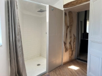 Charmante Maison en Pierre avec Dépendances et Cour Intime – Proche Sauzé-Vaussais
