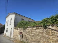 Belle Maison De Ville Avec Jardin Clos de Murs