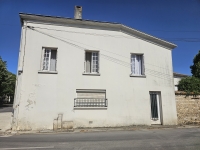 Belle Maison De Ville Avec Jardin Clos de Murs