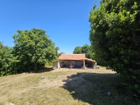 Superb Character House with 2 Bedrooms Between Champagne Mouton and Saint-Laurent-de-Céris
