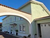 Beautiful 6 Bedroom House With Swimming Pool Near Aigre