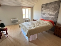 Charmante Maison en Pierre avec Dépendances et Cour Intime – Proche Sauzé-Vaussais