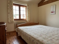 Spacious Family Home with Pool, 6 Bedrooms – Peaceful Hamlet Setting, 2.5 km from Village Centre