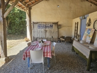 Superb Character House with 2 Bedrooms Between Champagne Mouton and Saint-Laurent-de-Céris