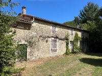 Superbe Propriété avec Parc Boisé proche de Villefagnan