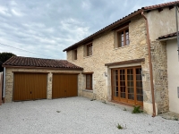 Spacious Family Home with Pool, 6 Bedrooms – Peaceful Hamlet Setting, 2.5 km from Village Centre