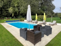 Superb 3 Bedroom Stone House with Heated Swimming Pool