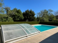 Élégante Longère en Pierre au Cœur d’un Parc Arboré avec Grande Piscine