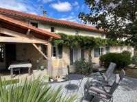 Beautiful Stone House In Very Good Order. Private Courtyard Gardens