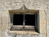 Charmante Maison en Pierre avec Dépendances et Cour Intime – Proche Sauzé-Vaussais