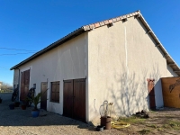 Maison Ancienne Avec 5 Chambres Et Diverses Dépendances Sur Un Terrain De 73105m²