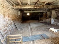 Charmante Maison en Pierre avec Dépendances et Cour Intime – Proche Sauzé-Vaussais