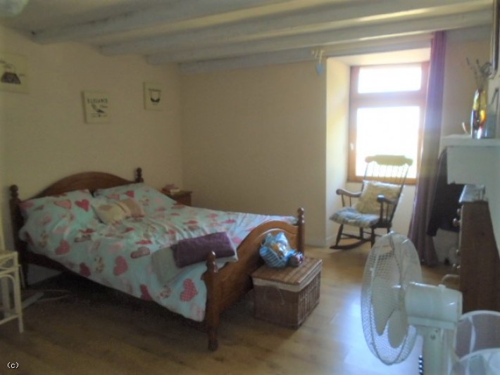 Pretty 3 Bedroomed Detached Cottage