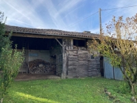 Longère with adjoining barn and numerous outbuildings