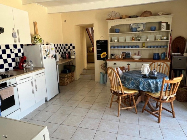 Attractive 4 Bedroomed Property With A Pool