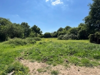 Ancienne Ferme avec Grand Terrain près de Civray