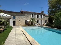 Beautiful Stone House with 5 Bedrooms and Swimming Pool. Gîte Possibility