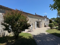 Beautiful Stone House with 5 Bedrooms and Swimming Pool. Gîte Possibility