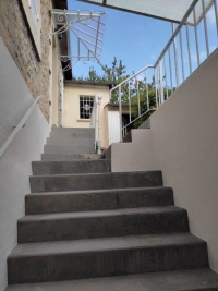 Jolie Maison avec Garage et Jardin au Cœur de Ruffec