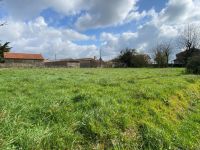 Huge Potential : 2 Bedroom Stone House And Barn Close To Civray