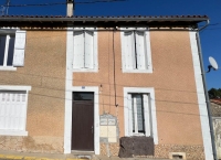 Maison de Ville avec Jardin et Garage + Immeuble avec 2 Studios Loués