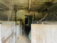 Ancien Corps de Ferme à Blanzay avec Potentiel Pour Faire des Gites