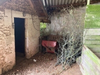 Manoir et Ancienne Grange Rénovée avec Piscine sur un Terrain de plus de 3 Hectares