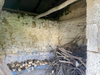 Ancienne Ferme avec Grand Terrain près de Civray