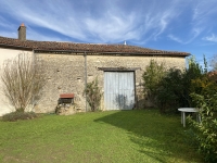 Pretty Charentais Cottage with 4 Bedrooms and Garden 10 Minutes from Sauze Vaussais