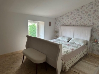 Belle Maison De Village avec 5 Chambres, Proche Commerces